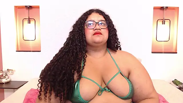 Miley Collins online show from March 18, 12:38 am