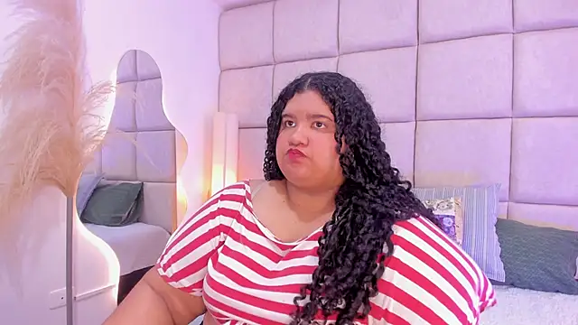 Miley Collins online show from November 27, 7:16 pm