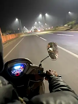 SnapIDRakesh4 online show from December 2, 6:25 pm