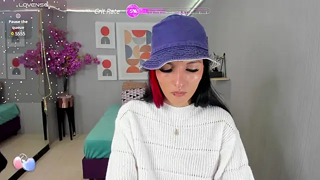 Dafne huges online show from December 19, 12:23 pm