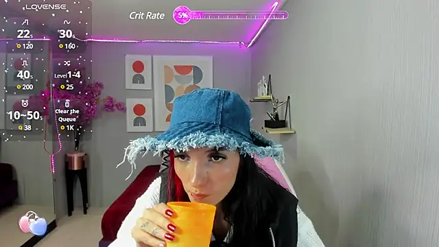 Dafne huges online show from December 24, 6:06 pm