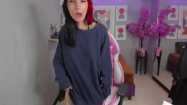 Dafne huges online show from January 17, 10:34 pm