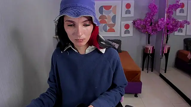 Dafne huges online show from January 18, 1:41 am