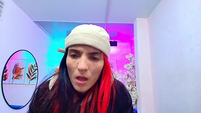 Dafne huges online show from September 13, 7:35 pm