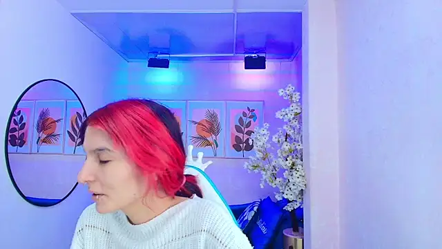 Dafne huges online show from September 24, 7:39 pm