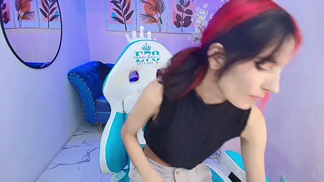 Dafne huges online show from September 26, 7:40 pm