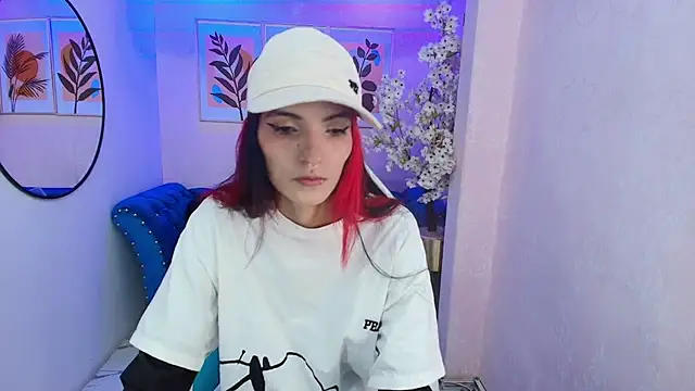 Dafne huges online show from October 2, 7:43 pm