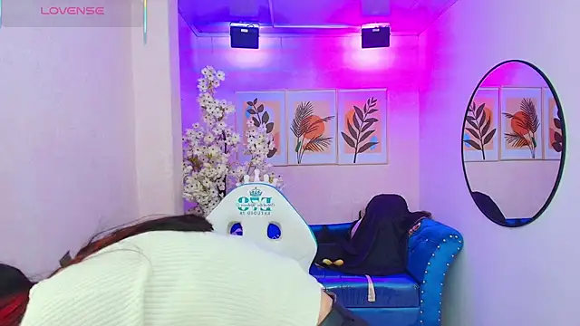 Dafne huges online show from October 20, 7:25 pm