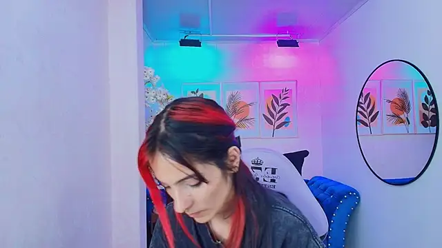 Dafne huges online show from October 28, 7:27 pm