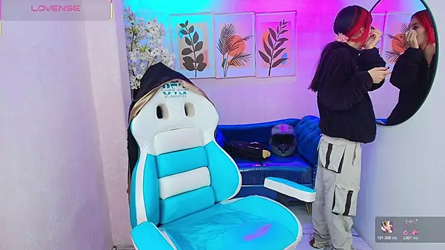 Dafne huges online show from November 6, 7:04 pm