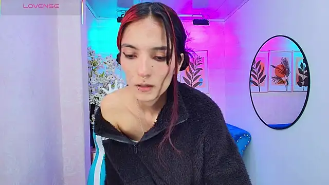 Dafne huges online show from November 11, 7:36 pm