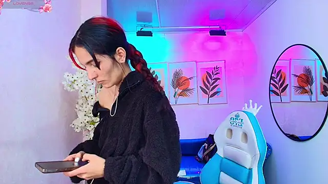 Dafne huges online show from November 21, 7:12 pm