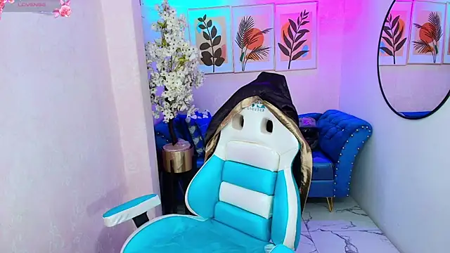 Dafne huges online show from November 28, 7:27 pm