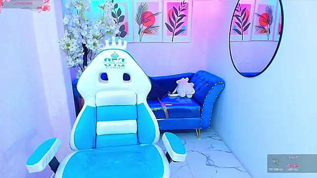 Dafne huges online show from December 3, 7:12 pm