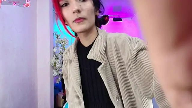 Dafne huges online show from December 4, 7:11 pm