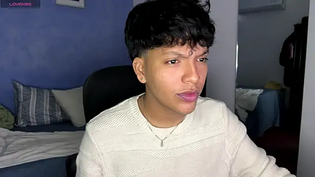 Xander bonnet1 online show from October 15, 12:49 pm