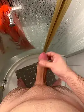 JuNIs  online show from November 26, 4:08 pm