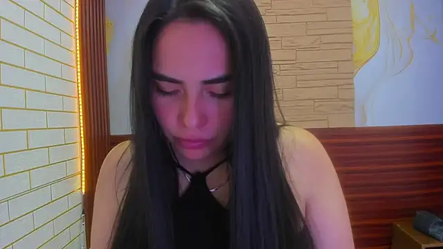 Snapshot of missexy303av chatting on December 3, 5:44 pm missexy303av online show from December 3, 5:44 pm