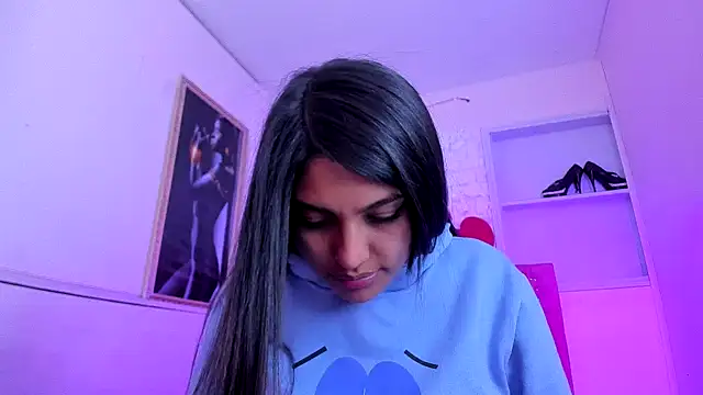 SarahStones online show from October 9, 6:44 am