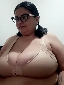 Madisonpalacio online show from April 7, 8:20 pm