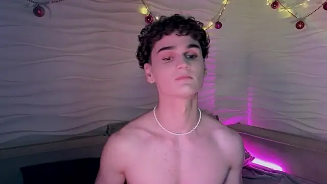 adam 21cm   online show from January 10, 7:43 pm