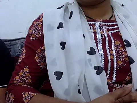 Snapshot of hotipooja1 chatting on October 3, 7:16 am hotipooja1 online show from October 3, 7:16 am