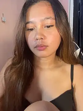 ursweet babygirl online show from March 24, 4:12 pm