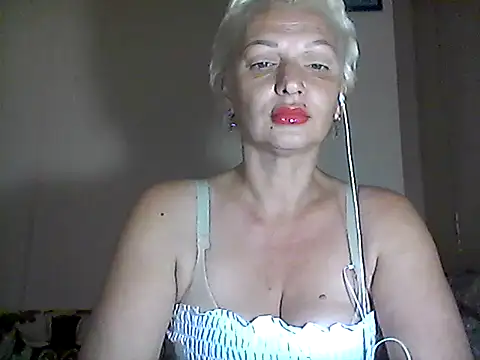 MaryJane441 online show from September 27, 7:30 pm