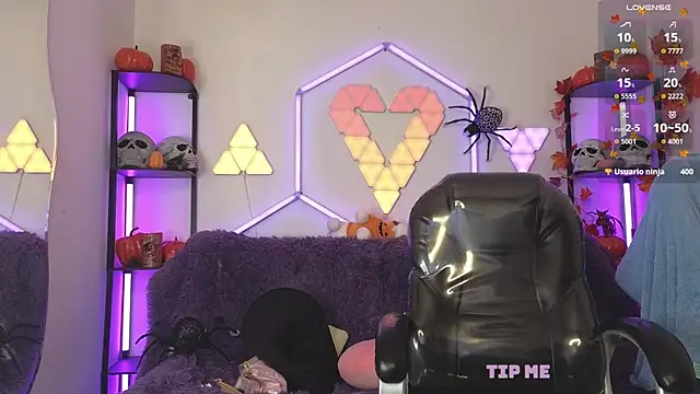 littlevixen18 online show from October 8, 2:14 pm