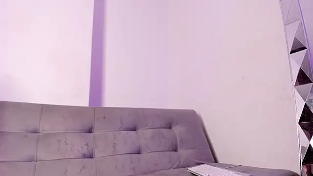 Snapshot of Dvid_Rullers chatting on January 13, 3:45 am Dvid Rullers online show from January 13, 3:45 am