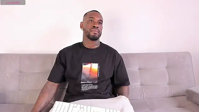 Snapshot of Dvid_Rullers chatting on March 5, 9:15 pm Dvid Rullers online show from March 5, 9:15 pm