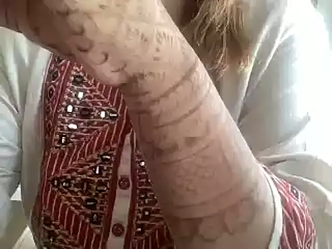 Snapshot of sassypooja chatting on February 4, 5:53 am sassypooja online show from February 4, 5:53 am