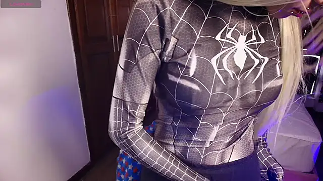 Snapshot of SexyNaf chatting on November 22, 7:57 pm SexyNaf online show from November 22, 7:57 pm