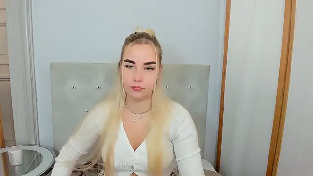 KristyHoney online show from March 8, 6:10 am