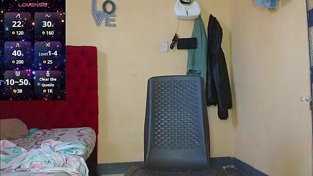 cristinamontiel online show from January 15, 2:24 pm