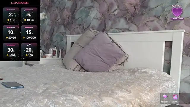 deliciousRose online show from February 12, 7:44 am