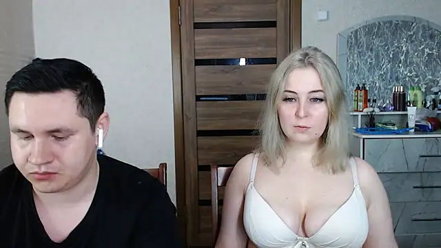 Kristy-Max online show from March 4, 7:43 pm