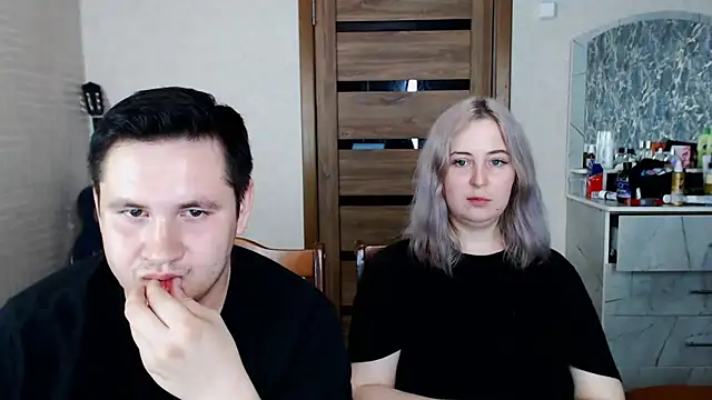 Kristy-Max online show from March 21, 10:06 pm