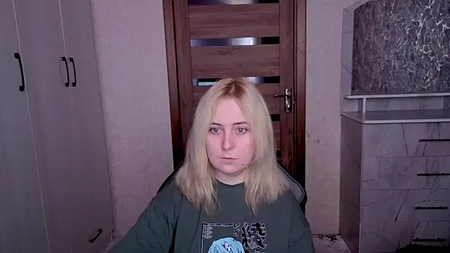 Kristy-Max online show from March 19, 8:18 am