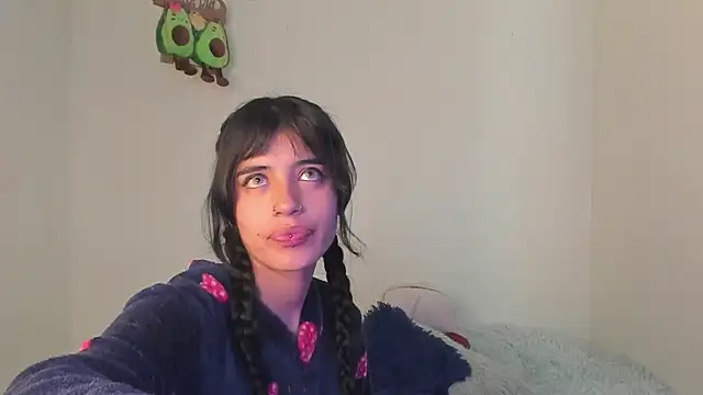 Snapshot of CelesteXCute chatting on February 5, 12:17 pm CelesteXCute online show from February 5, 12:17 pm