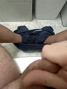 Snapshot of user_662 chatting on February 23, 5:34 am user 662 online show from February 23, 5:34 am