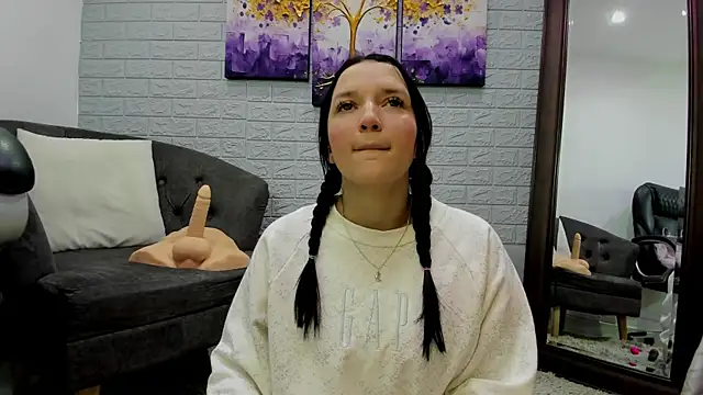  EmilyJireh  online show from January 12, 5:40 pm