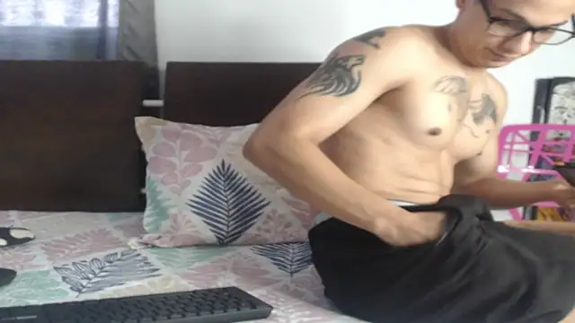 Tobicutee online show from February 13, 6:15 pm