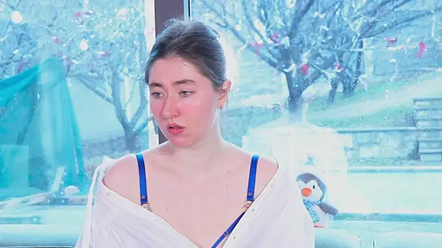 GentleSparkMay online show from February 9, 9:47 am