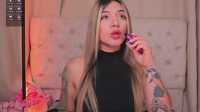 ashleyvalirya online show from March 4, 6:47 am