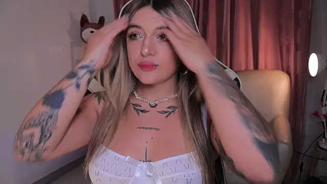 ashleyvalirya online show from October 9, 3:59 am