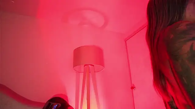 ashleyvalirya online show from February 3, 6:22 am