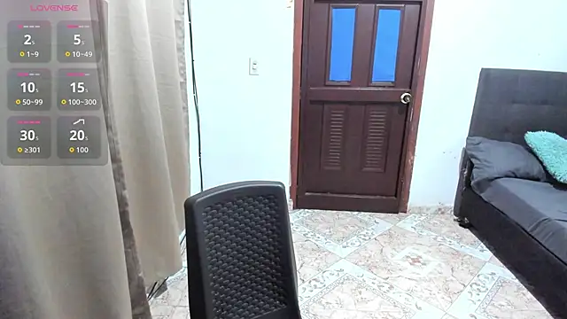 Snapshot of Judychase2 chatting on November 28, 10:51 am Judychase2 online show from November 28, 10:51 am