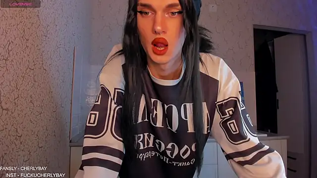 Snapshot of CHERLYBAY chatting on September 8, 9:25 pm CHERLYBAY online show from September 8, 9:25 pm