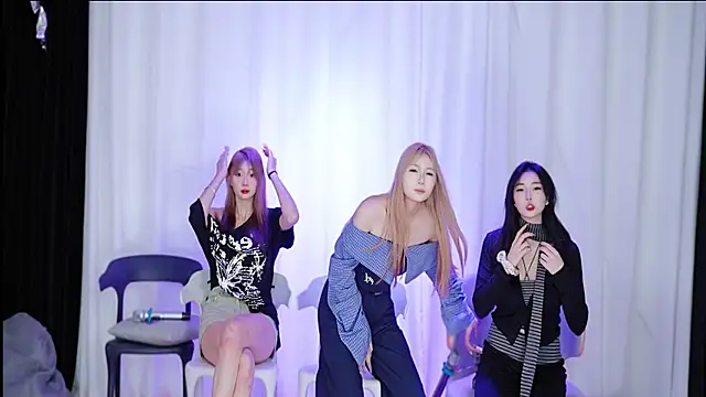 love 18  online show from October 11, 8:29 pm